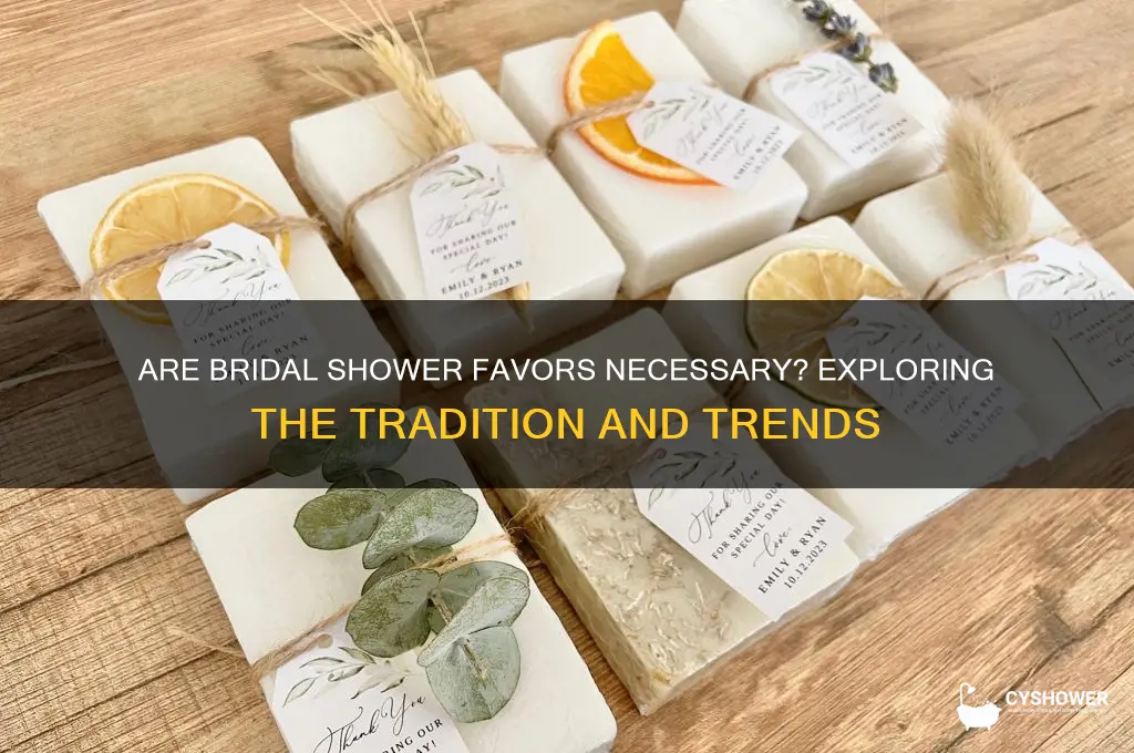 is it normal to have favors at bridal shower