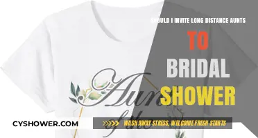 Should You Invite Long-Distance Aunts to Your Bridal Shower?