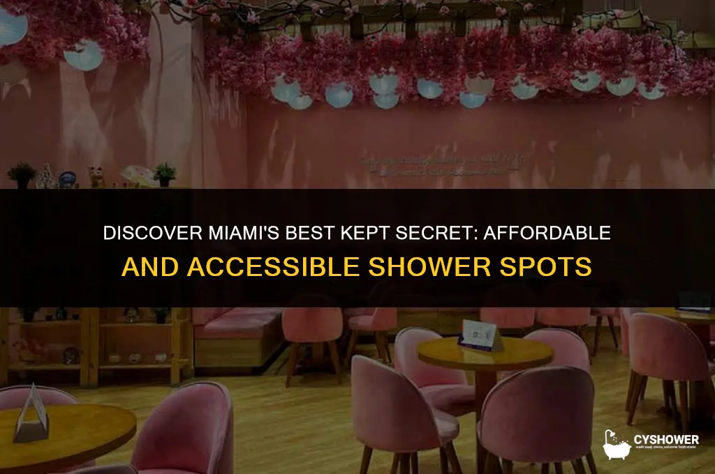 where can i shower in miami